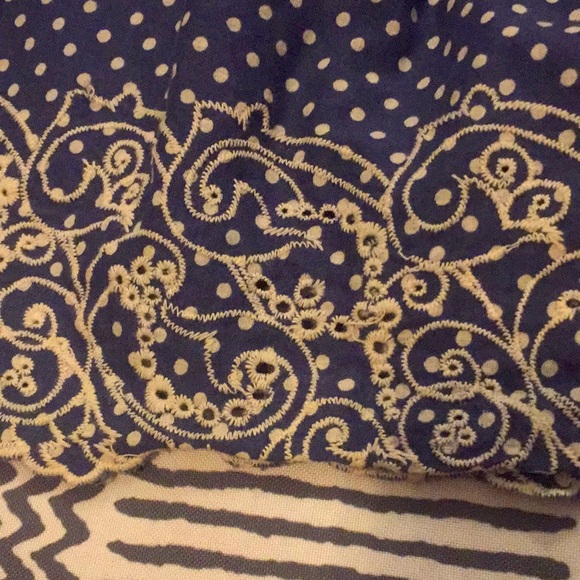 Navy and white polka dot vneck tank top - Picture 4 of 8